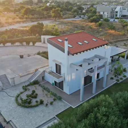 Villa La Luna Tsairi