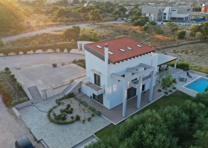 Villa La Luna Tsairi