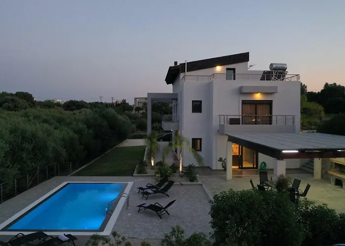 La Luna Villa Tsairi